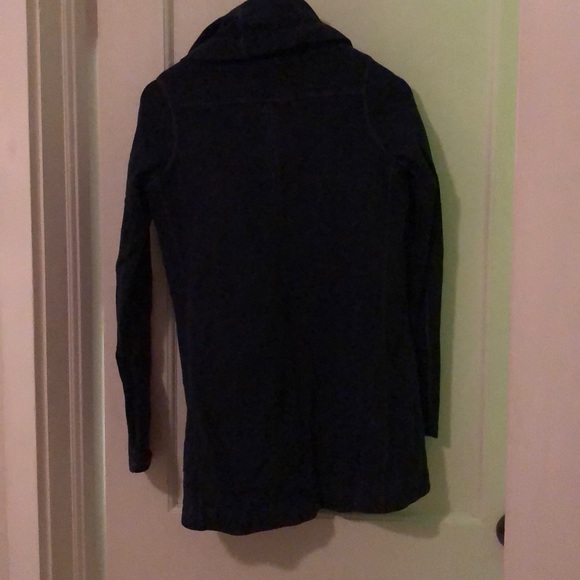 - Lululemon Navy Method Wrap - Picture 2 of 2